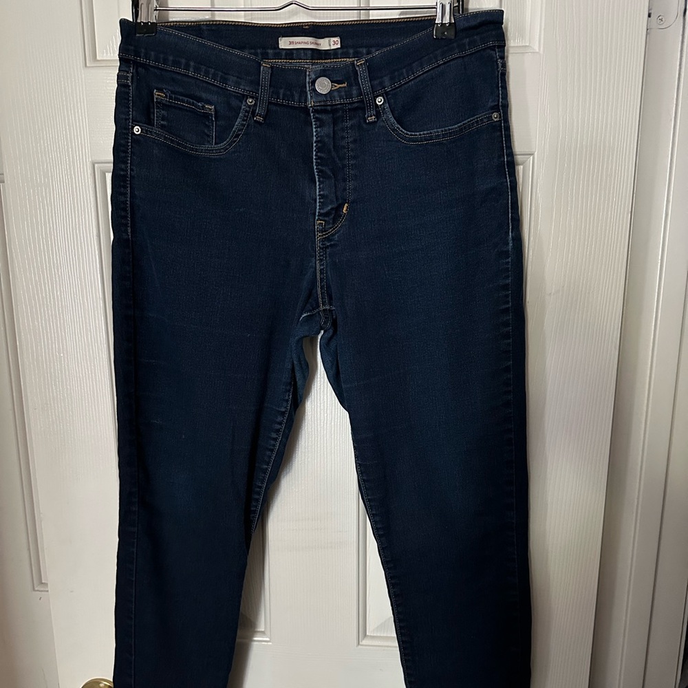 Womens Levi’s skinny jeans